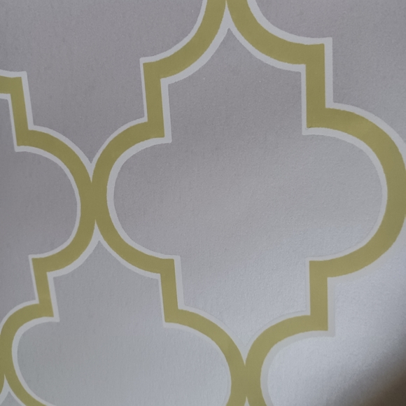 Wallpaper Pearl Grey Lime Green Waverly Buzzing Around Trellis - Picture 3 of 3